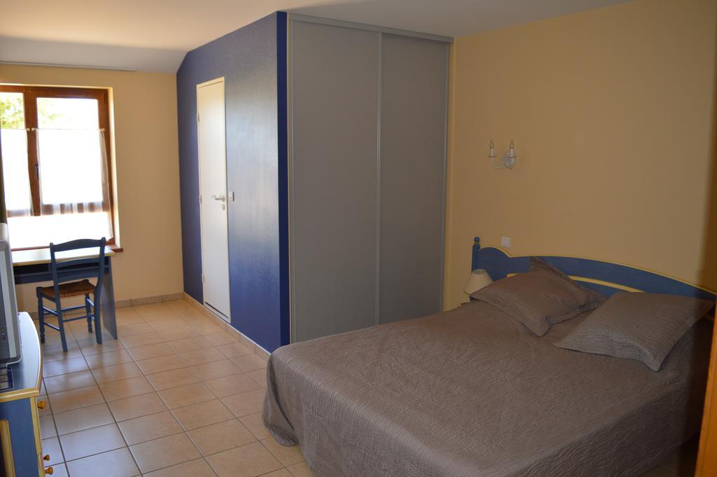Cote Midi Chambre D'Hote Chaneins 部屋 写真